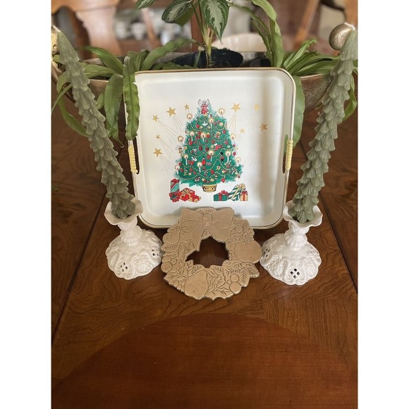 Vintage Brass Christmas Wreath Trivet  Approximate 6.5" Diameter Signed Rubel 81 - Picture 4 of 4